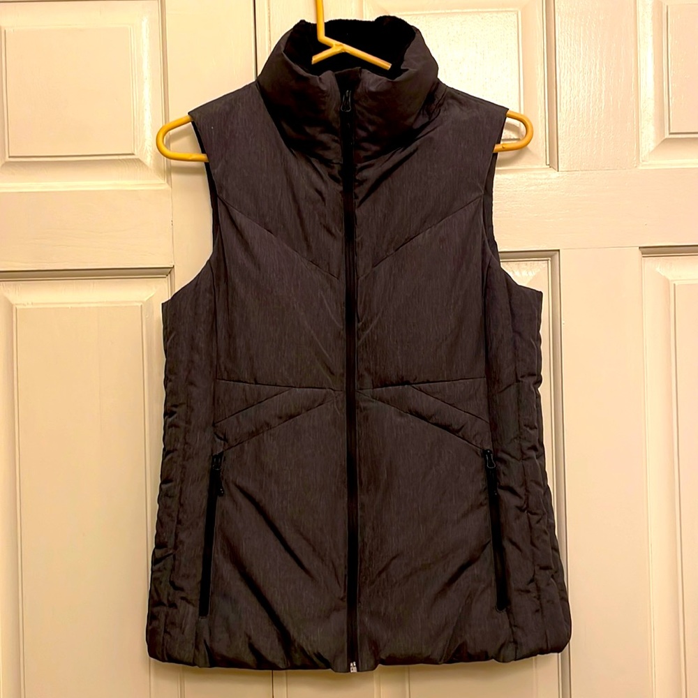 Champion Women’s Vest, Size M. Dark Heathered Gray.